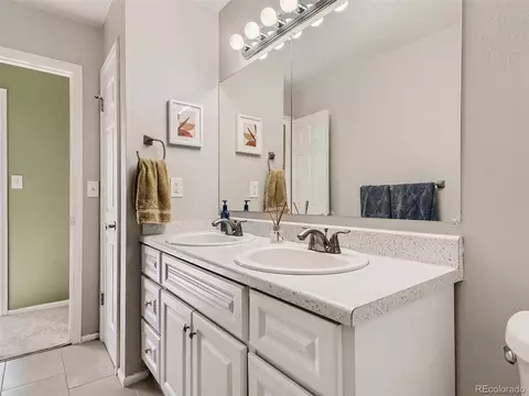 1085 Mobile St, Aurora, CO 80011 photo 17