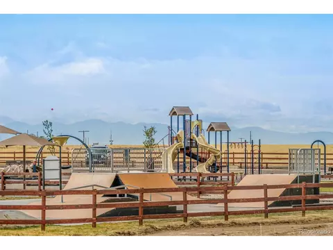 45849 Silverdrop Ave, Bennett, CO 80102 photo 36
