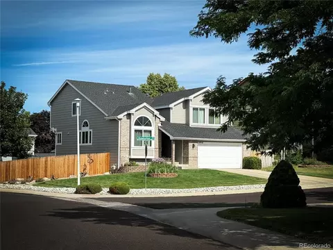 10916 W Dumbarton Cir, Littleton, CO 80127