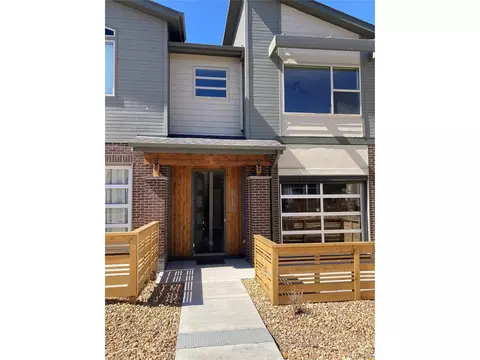19500 E Sunset Cir, Aurora, CO 80015