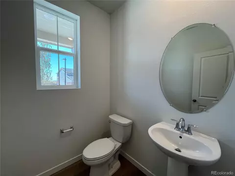 24473 E Adriatic Dr, Aurora, CO 80018 photo 5