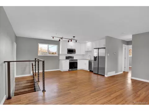 2025 E 116th Dr, Northglenn, CO 80233 photo 1