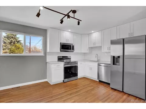 2025 E 116th Dr, Northglenn, CO 80233 photo 2