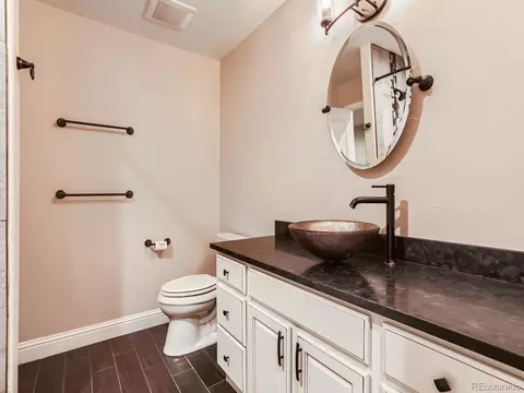 2291 Cherry St, Denver, CO 80207 photo 25