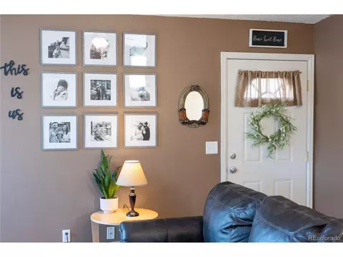 17560 E Temple Dr, Aurora, CO 80015 photo 7