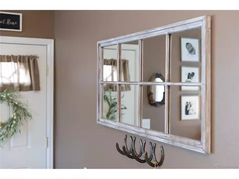 17560 E Temple Dr, Aurora, CO 80015 photo 4