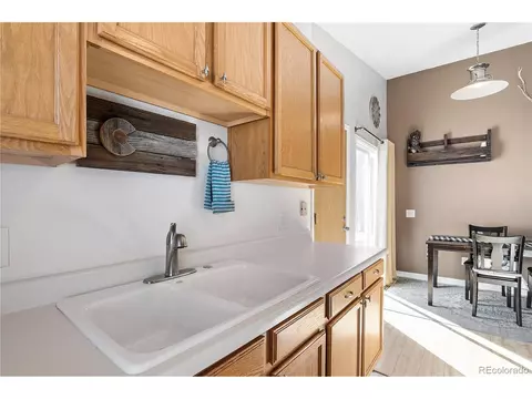 17560 E Temple Dr, Aurora, CO 80015 photo 13