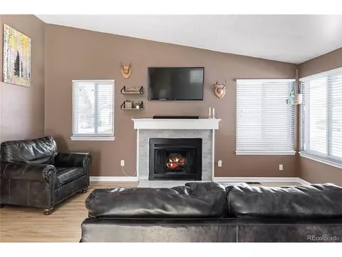 17560 E Temple Dr, Aurora, CO 80015 photo 6