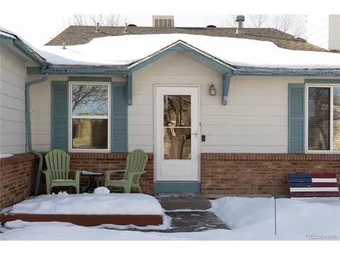 17560 E Temple Dr, Aurora, CO 80015 photo 3