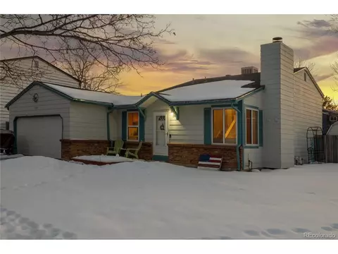 17560 E Temple Dr, Aurora, CO 80015 photo 1