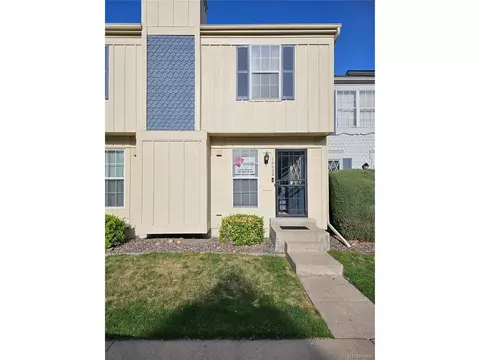 1662 S Idalia Cir #D, Aurora, CO 80017