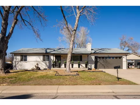 742 Yank St, Lakewood, CO 80401