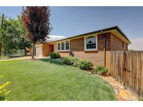 532 S Deframe Ct, Lakewood, CO 80228 photo 2