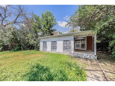 387 Tucson St, Aurora, CO 80011