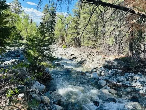 44 Stage Station Cir, Mosca, CO 81146