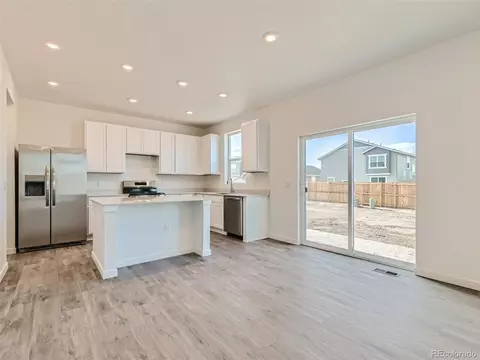 46533 Orchard Dr, Bennett, CO 80102 photo 8