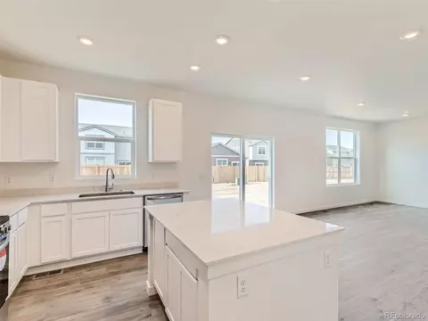 46533 Orchard Dr, Bennett, CO 80102 photo 11