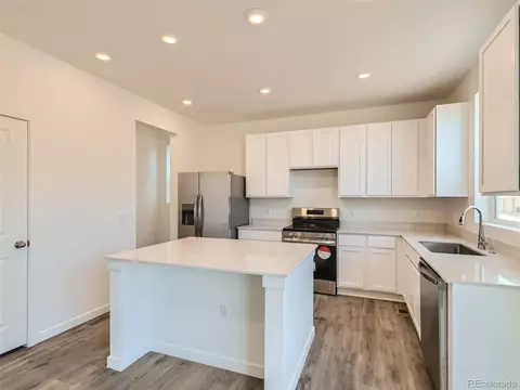 46533 Orchard Dr, Bennett, CO 80102 photo 9