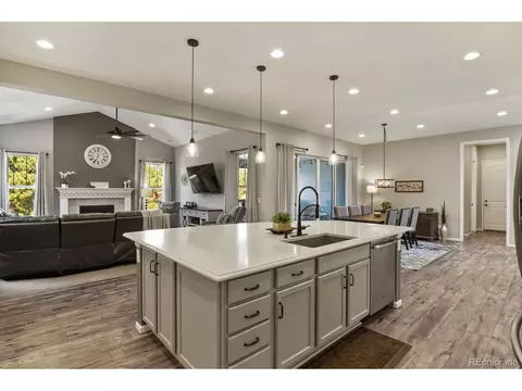 23721 E Calhoun Ave, Aurora, CO 80016 photo 8