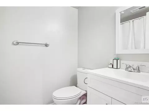 Bath - 19003 E Oxford Dr, Aurora, CO 80013 photo 3 of 3