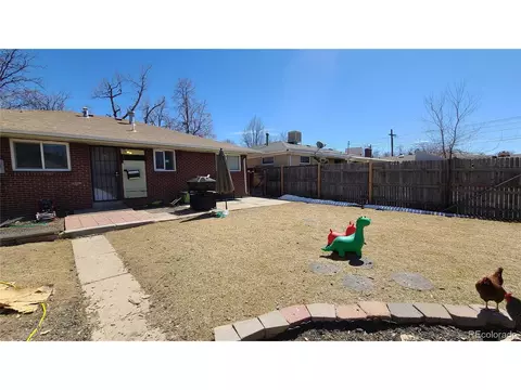 2035 Lima St, Aurora, CO 80010 photo 11