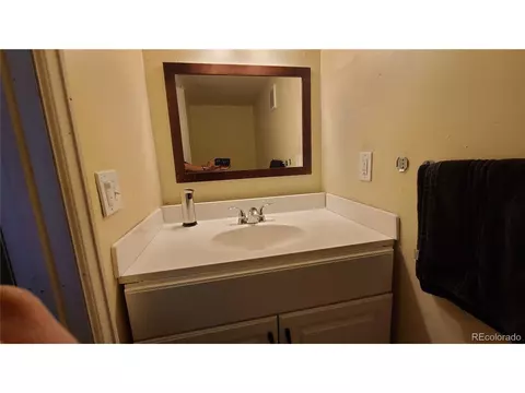 2035 Lima St, Aurora, CO 80010 photo 8