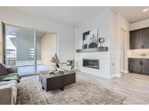 20857 E 59th Ave, Aurora, CO 80019 photo 4