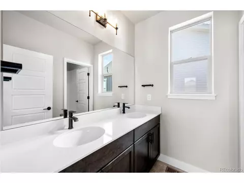 20857 E 59th Ave, Aurora, CO 80019 photo 21