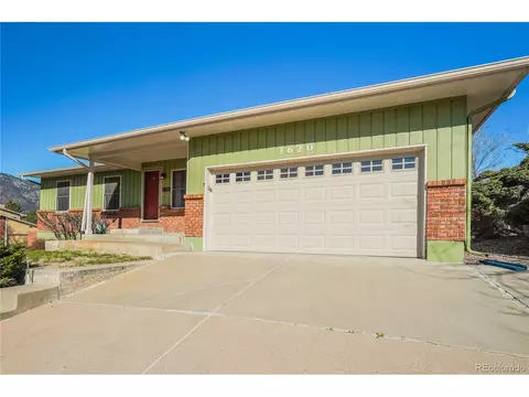 3620 Suncrest Ct, Colorado Springs, CO 80906