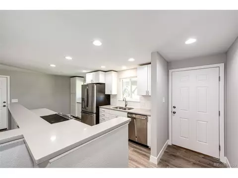 620 E Fremont Ave, Centennial, CO 80122 photo 2