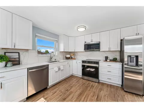 5031 Upton Ct, Denver, CO 80239 photo 8