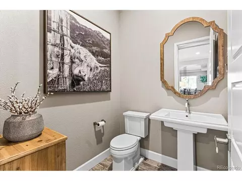 Bath - 4888 Hogback Ridge Rd, Morrison, CO 80465 photo 1 of 7