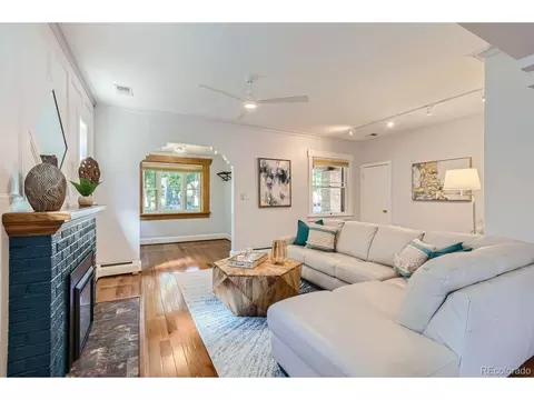 910 Madison St, Denver, CO 80206 photo 6
