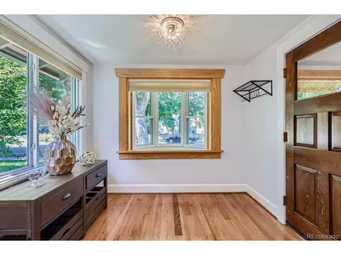910 Madison St, Denver, CO 80206 photo 4