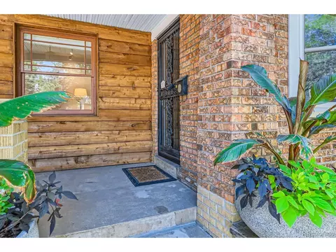 910 Madison St, Denver, CO 80206 photo 3