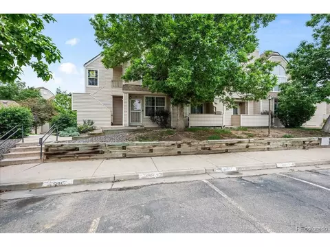 989 S Miller St #204, Lakewood, CO 80226