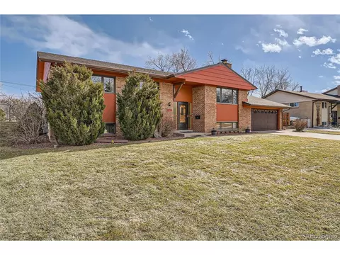 1714 S Vancouver Ct, Lakewood, CO 80228
