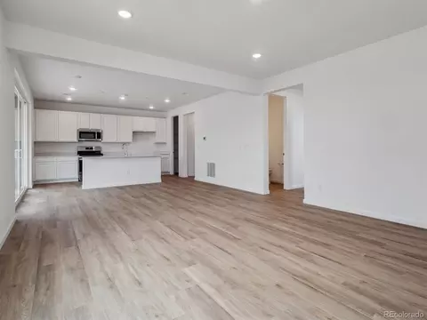 45909 Wood Thrush Ave, Bennett, CO 80102 photo 5