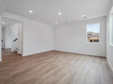 45909 Wood Thrush Ave, Bennett, CO 80102 photo 6