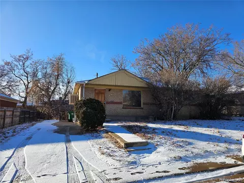 7925 Cyd Dr, Denver, CO 80221
