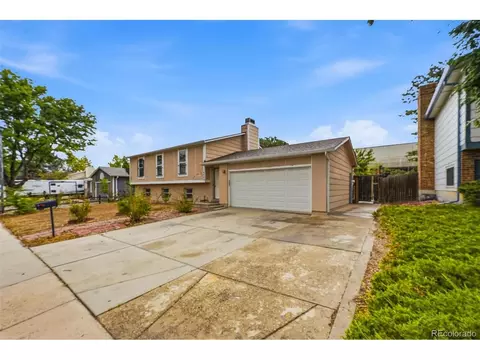 16683 E Kansas Dr, Aurora, CO 80017