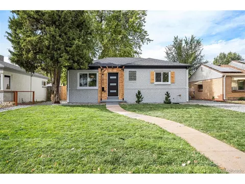 2951 Hudson St, Denver, CO 80207