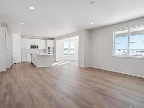 24540 E 36th Ave, Aurora, CO 80019 photo 3