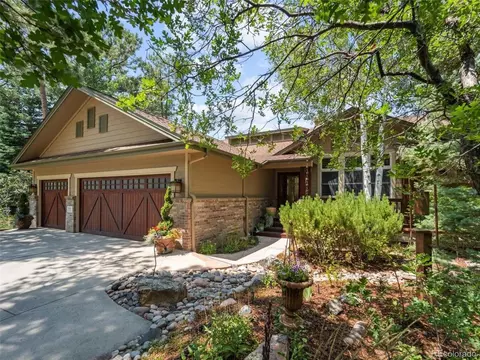 989 Pinefield Ln, Castle Pines, CO 80108