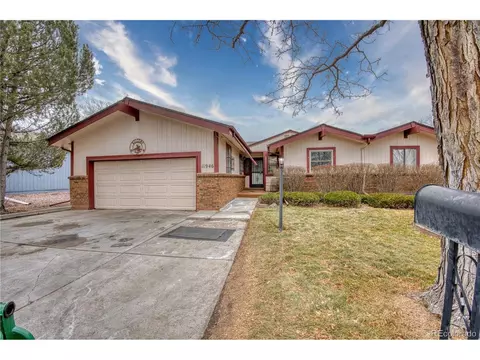 11946 E Maple Ave, Aurora, CO 80012