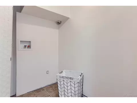 8090 E Linvale Pl, Denver, CO 80231 photo 23