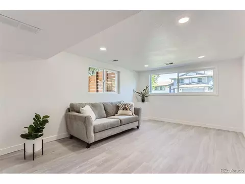 8090 E Linvale Pl, Denver, CO 80231 photo 19