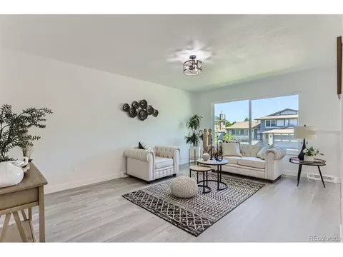 8090 E Linvale Pl, Denver, CO 80231 photo 5