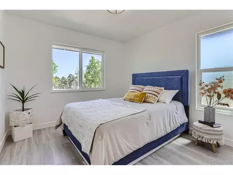 8090 E Linvale Pl, Denver, CO 80231 photo 16