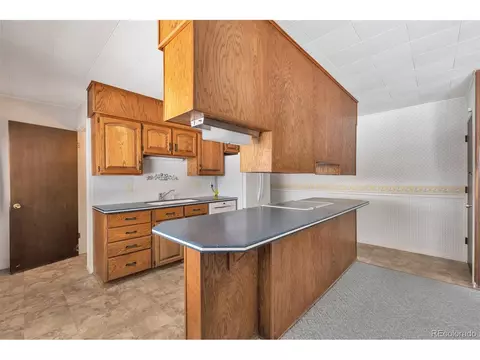 6902 E Baker Pl, Denver, CO 80224 photo 4